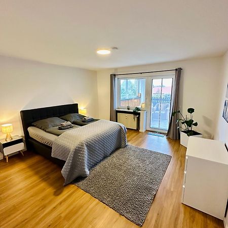 Traumhafte 115 Qm Ferienwohnung Am Steinhuder Meer, Ruhig, Komfortabel, Loggia, Parkplatz, Wifi Wunstorf Exterior foto
